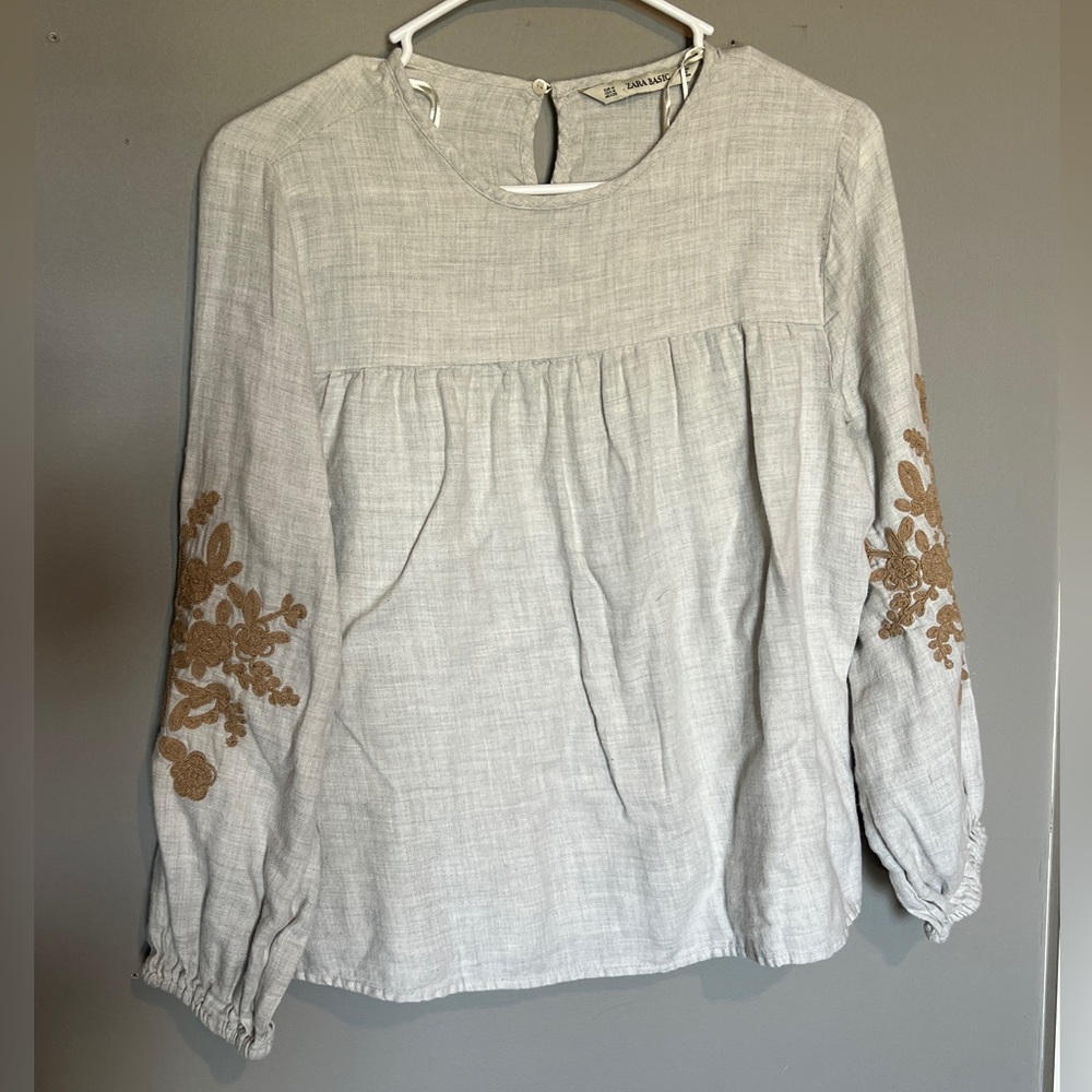 Zara Women’s Top Floral Embroidered Sleeves Size Medium